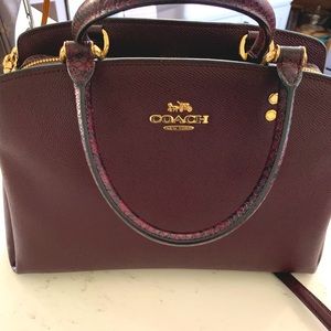 Medium size coach bag
